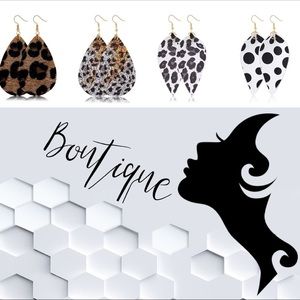 🆕💍Boutique💍Adorable faux leather drop earrings